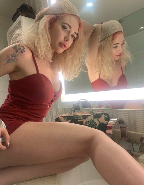 modeljenn modelo exclusivo recopilación