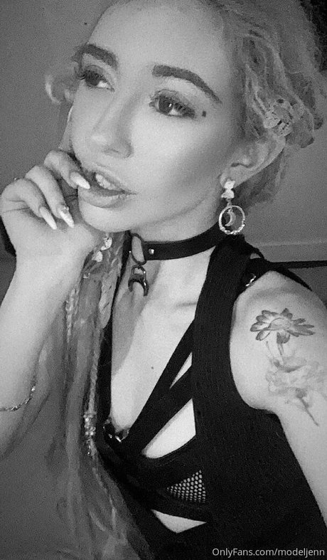 modeljenn actriz desnuda galería