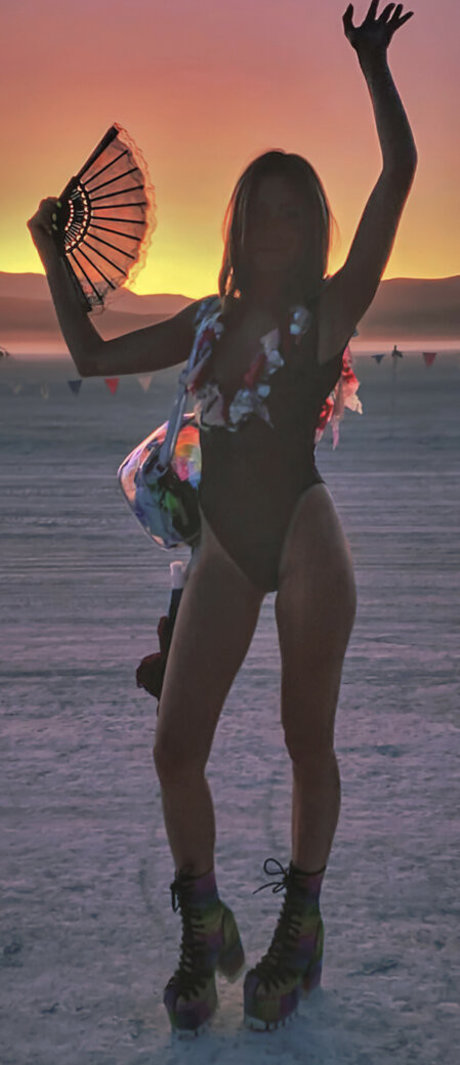 Ilgin Utin modelo erótico archivo