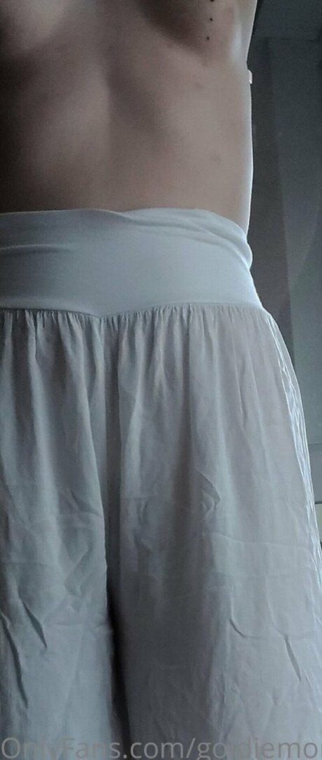 goldiemonique estrella porno hermosa archivo