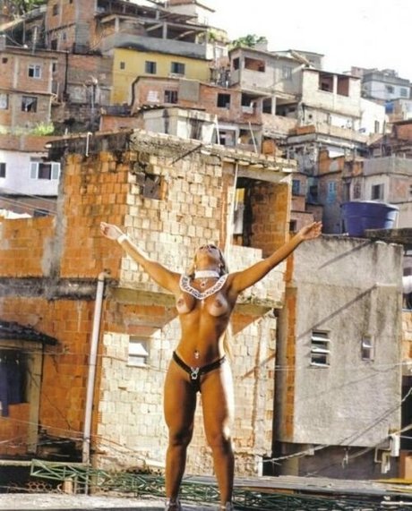 Valeska Popozuda modelo desnuda imagen