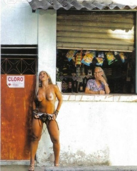 Valeska Popozuda estrella erótica galerías