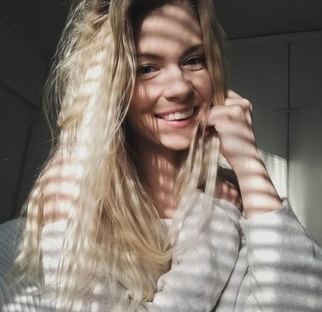 Laura Nieminen modelo hd imágenes