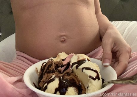 kinkfantasies estrella caliente foto