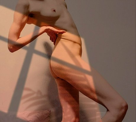 MassageKitty modelo hermosa foto