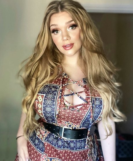 Lucy May Dawson modelo exclusivo recopilación