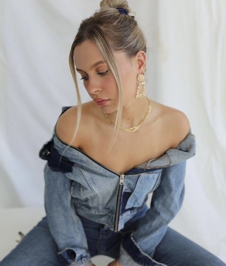 Natasha Bure estrella porno atractiva recopilación