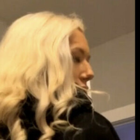 Amelia Elsa Robbins desnudos de estrellas porno fotos