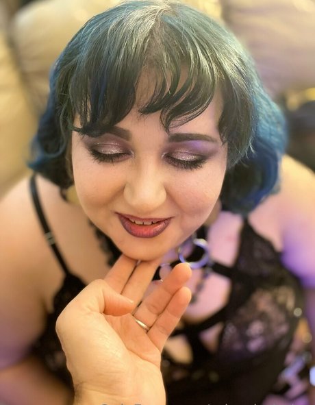 adorababylon desnudos estrella porno archivo