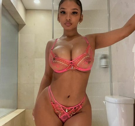 milf xxx solo fans arriba desnudo imagen