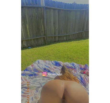 dreamyjuggz actriz erótica foto