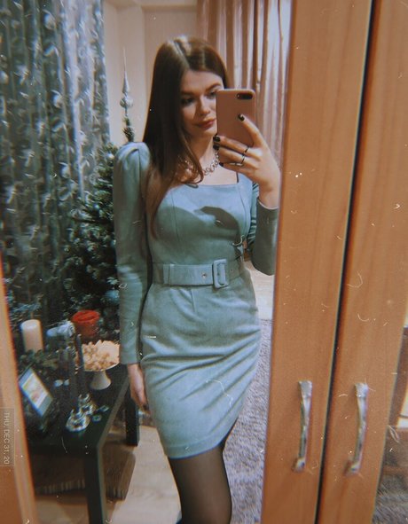 uadwapmwc modelo desnudos foto