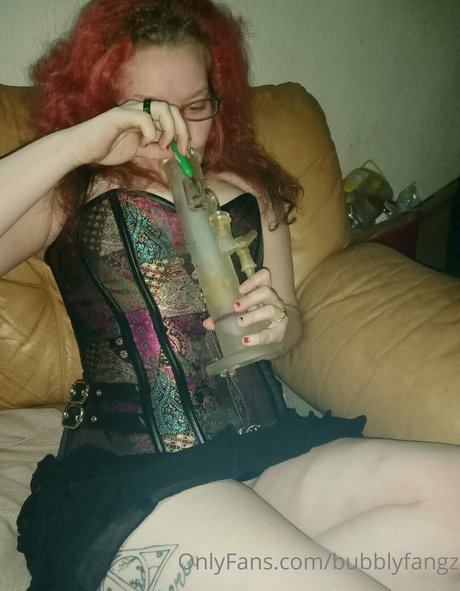 bubblyfangz modelo libre imagen