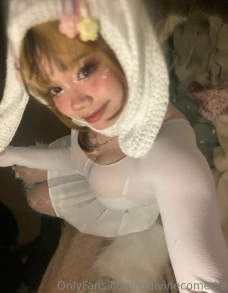 iadivinecomedie desnudos estrella galería