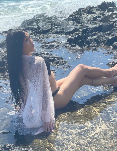 lilyuw888 desnudos de estrellas foto