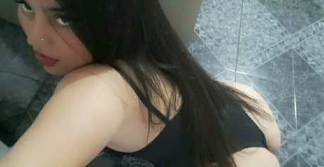 nella71588 hermosa estrella porno foto