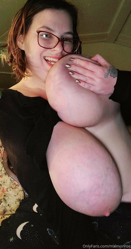 mamada japonesa onlyfans erótico de alta calidad imágenes