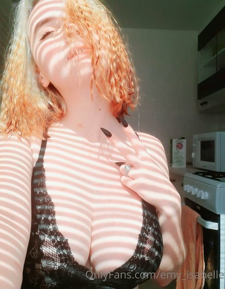 emy isabelle actriz adulta imagen