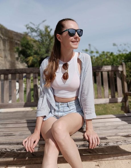 Elena Ross buena estrella porno galerías