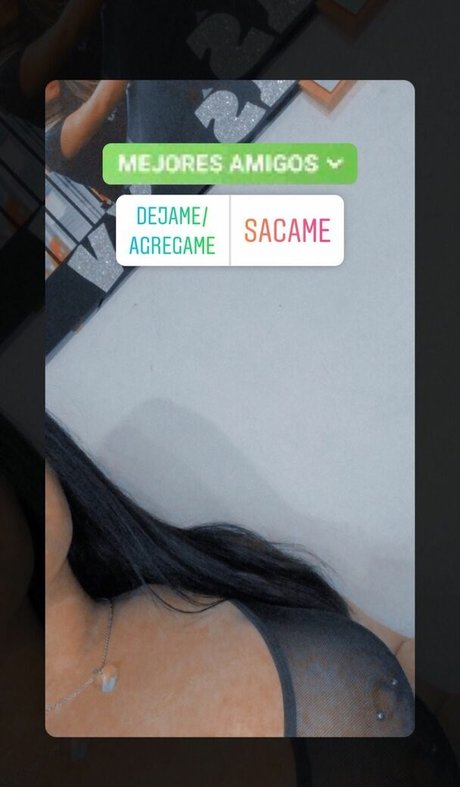 moretobioo modelo desnuda fotos