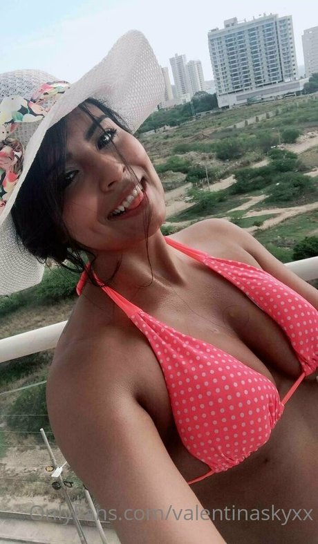 valentinaskyxx buen modelo galería