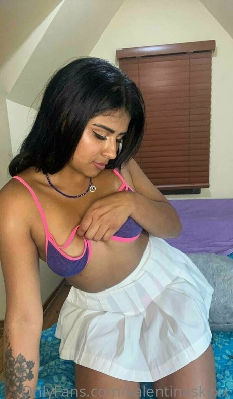 valentinaskyxx desnudos estrella porno galería