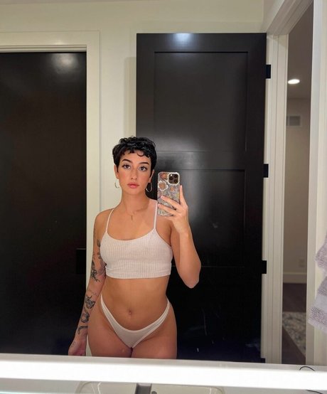 lindas adolescentes onlyfans desnudos de alta definición recopilación