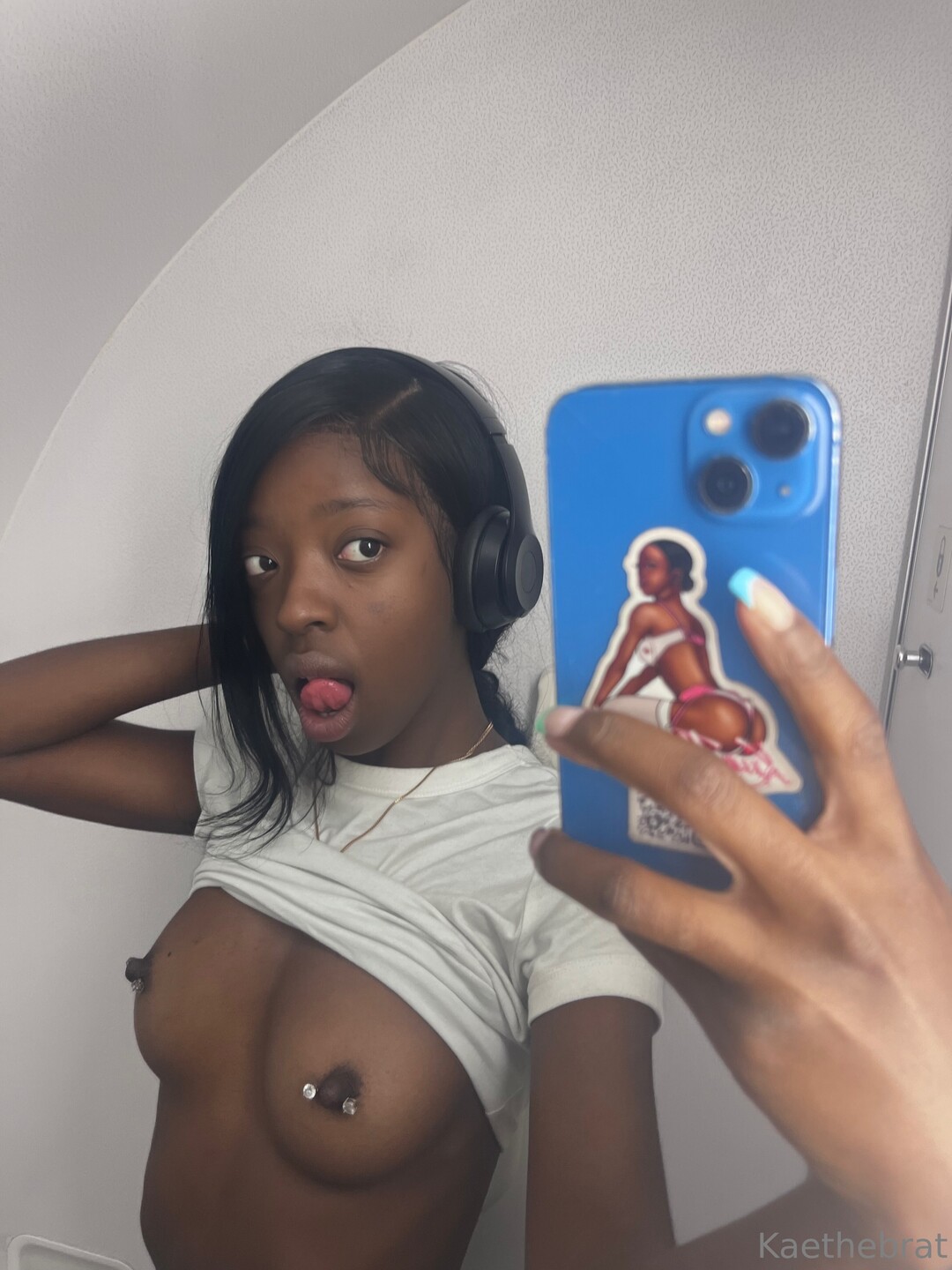 kaethebratdoll estrella caliente fotos