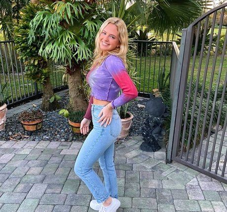 Ashley Hackel actriz exclusiva galerías