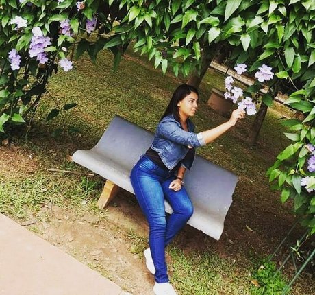 Evelim Alves modelo erótico galería