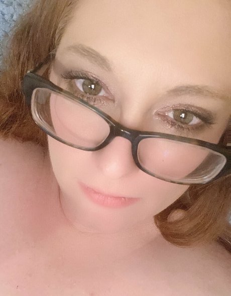 myliemoore modelo caliente archivo