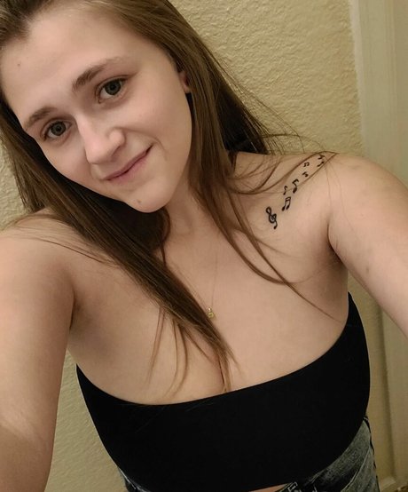 Ivory Ray actriz erótica foto