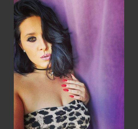 hotsexymommy69 modelo xxx archivo