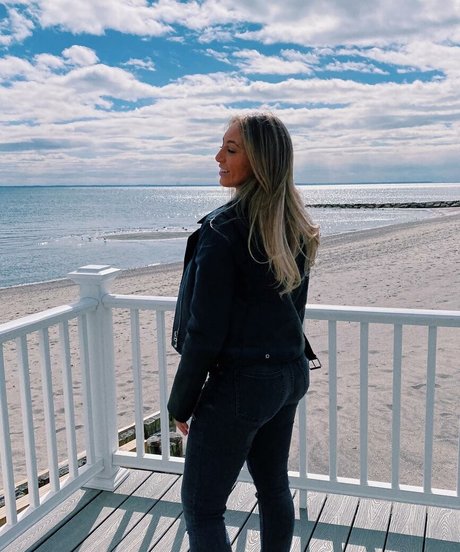 Sabrina Romana hermosa modelo archivo