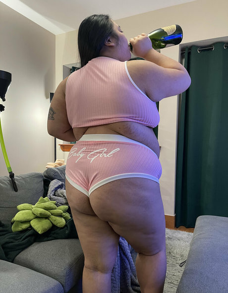 striptease onlyfans bastante exclusivo galería