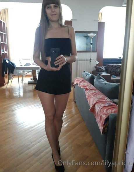 lilyapricot bonita estrella foto