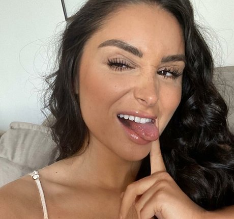 Coco Lodge modelo de alta definición imágenes