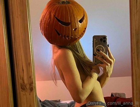 lil anna lil estrella pornografica imágenes