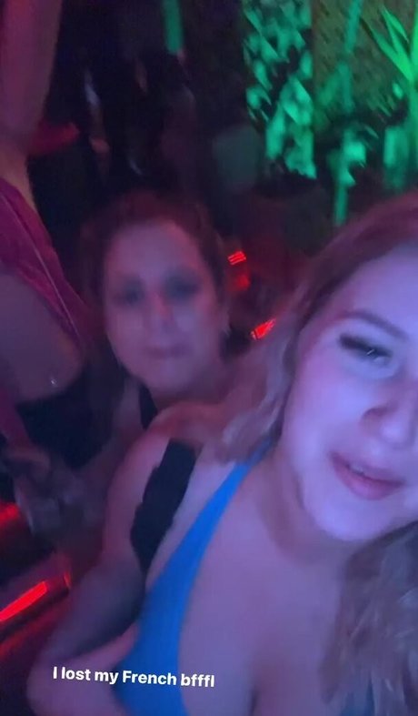 scorpio milk modelo sexy galerías