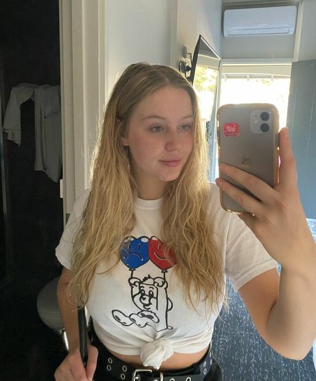 scorpio milk estrella porno de alta calidad foto