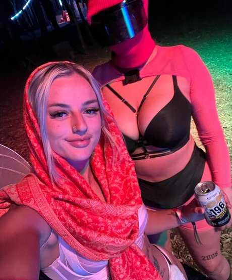 scorpio milk mejor estrella foto