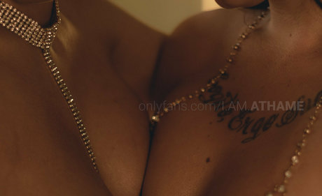 i am athame estrella exclusiva galerías