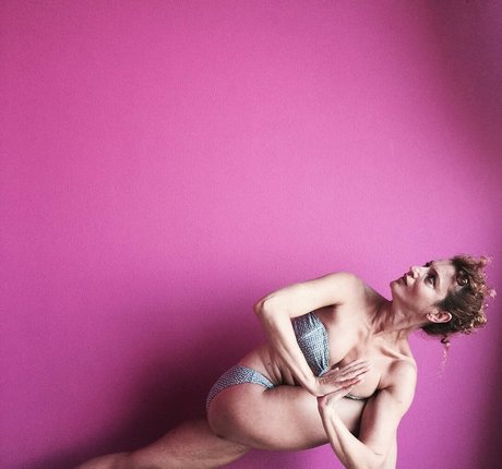 Demet Yoruc bonita actriz galería