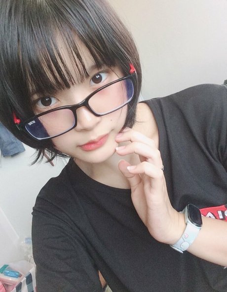 FurarOoO modelo gratis fotos