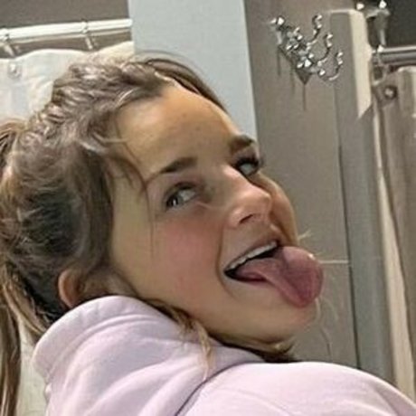 Janelle Jolicoeur estrella desnuda recopilación