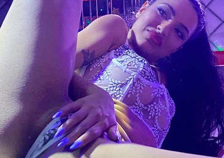 amandastripper estrella porno exclusiva imagen