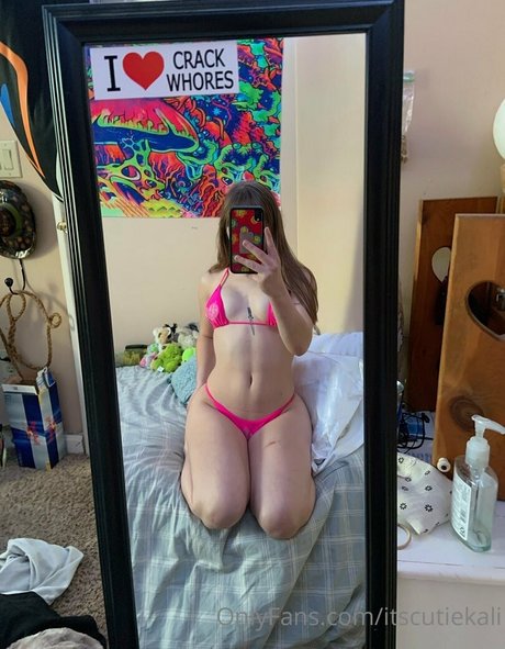 itscutiekali desnudos estrella foto