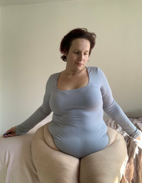 hourglassleigh estrella erótica galería