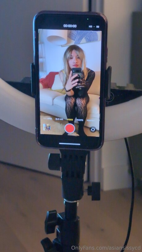 asiansissycd modelo porno archivo