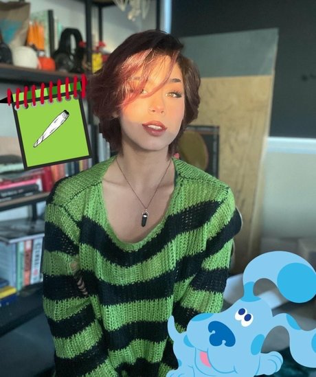 pelirroja rizada onlyfans hermosa desnuda imagen